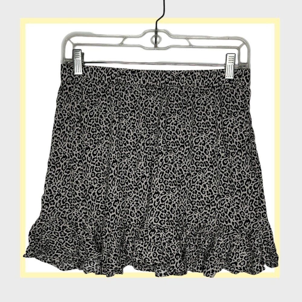 American‎ Eagle Animal Print Skirt